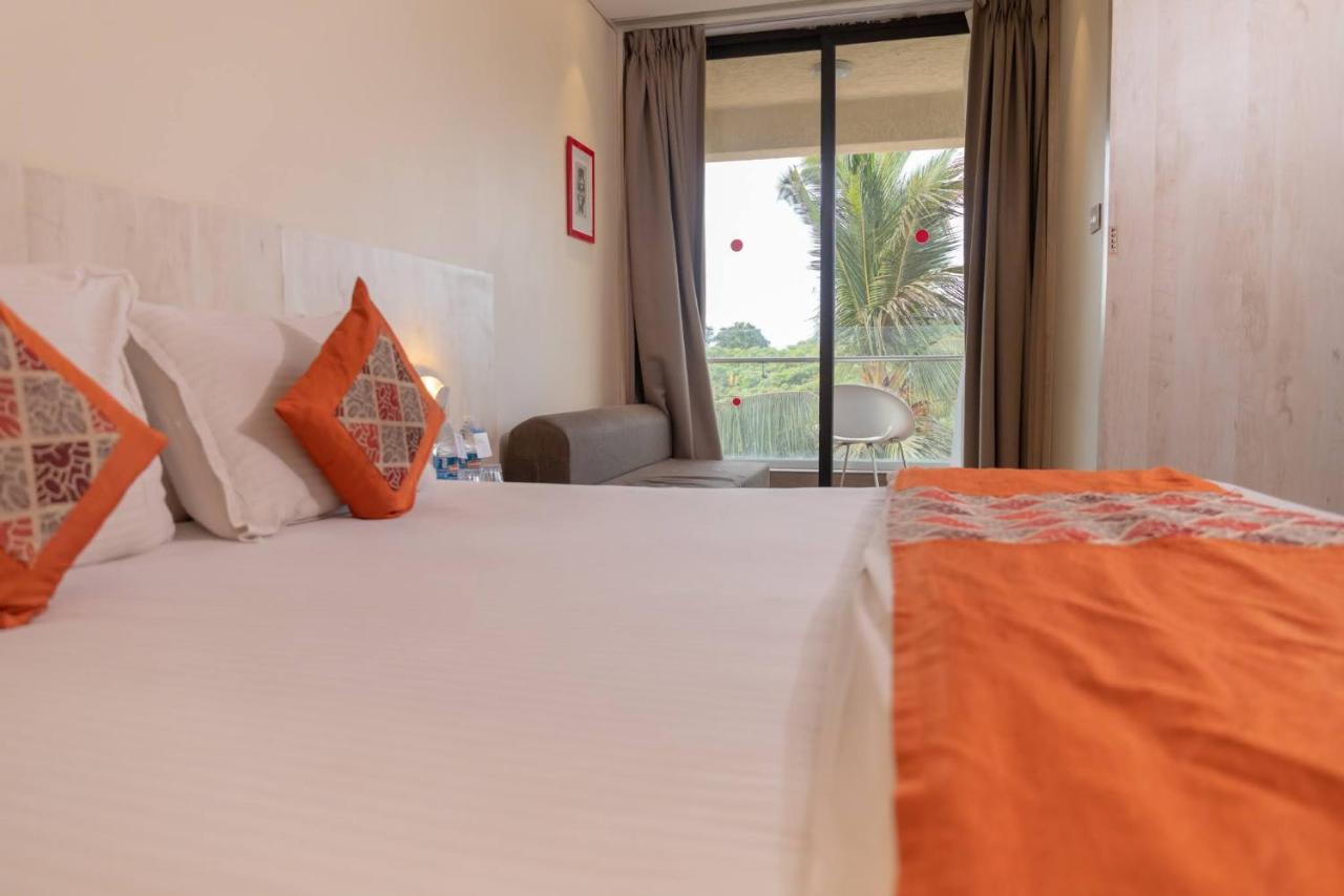 Hotel Citrus Prime Candolm, Goa Кандолим Экстерьер фото