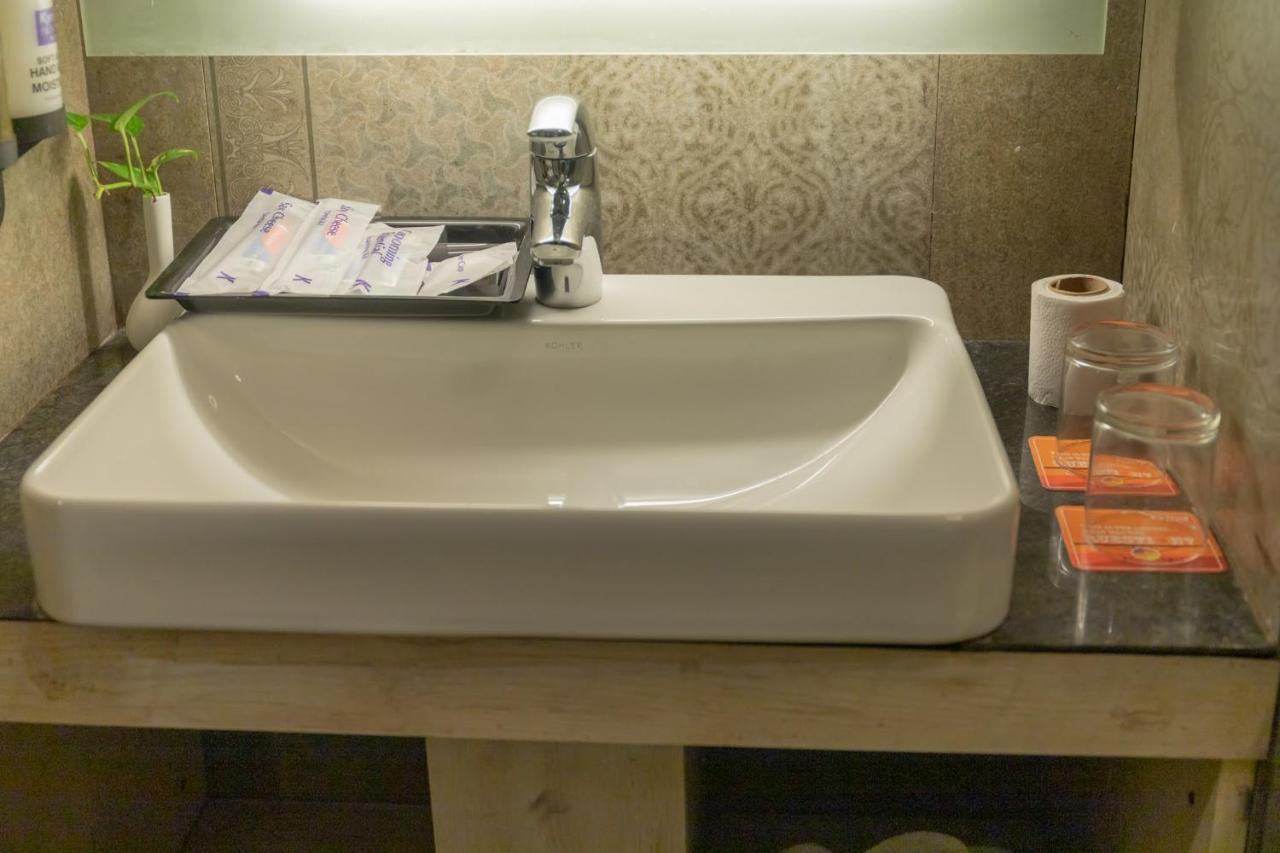 Hotel Citrus Prime Candolm, Goa Кандолим Экстерьер фото